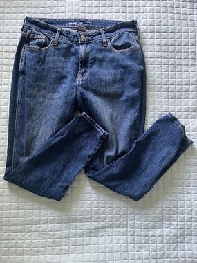 Old Navy Women's 10P Dark Blue Slim Straight Jeans